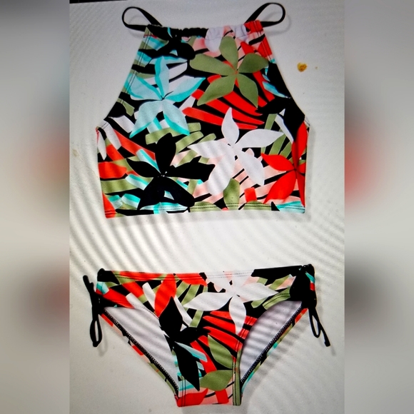 NWT KANU GIRLS UPF 50+  BEACH SPORT HALTER TANKINI 2 PIECE SUIT - Picture 3 of 7